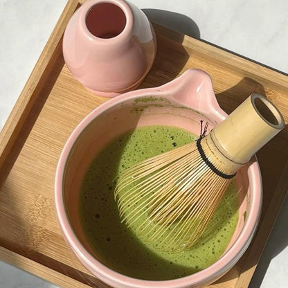 linear-gradient(180deg,rgba(71, 182, 230, 1) 50%, rgba(255, 255, 255, 1) 100%)